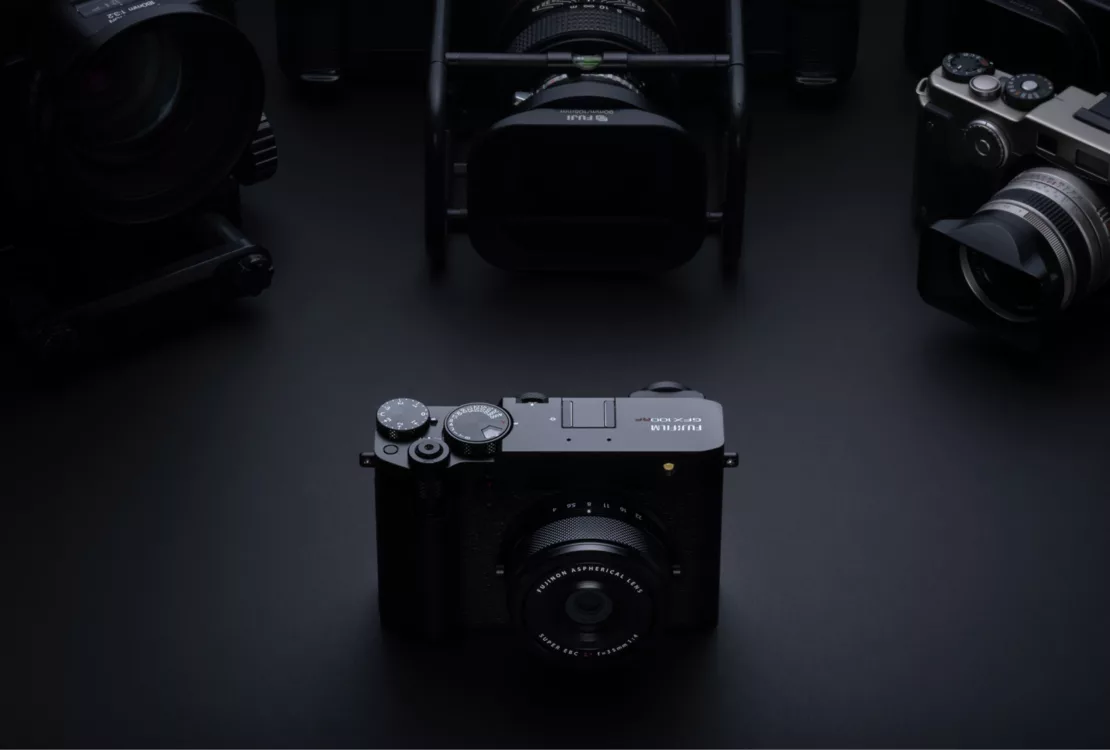 Fujifilm GFX100RF - 01